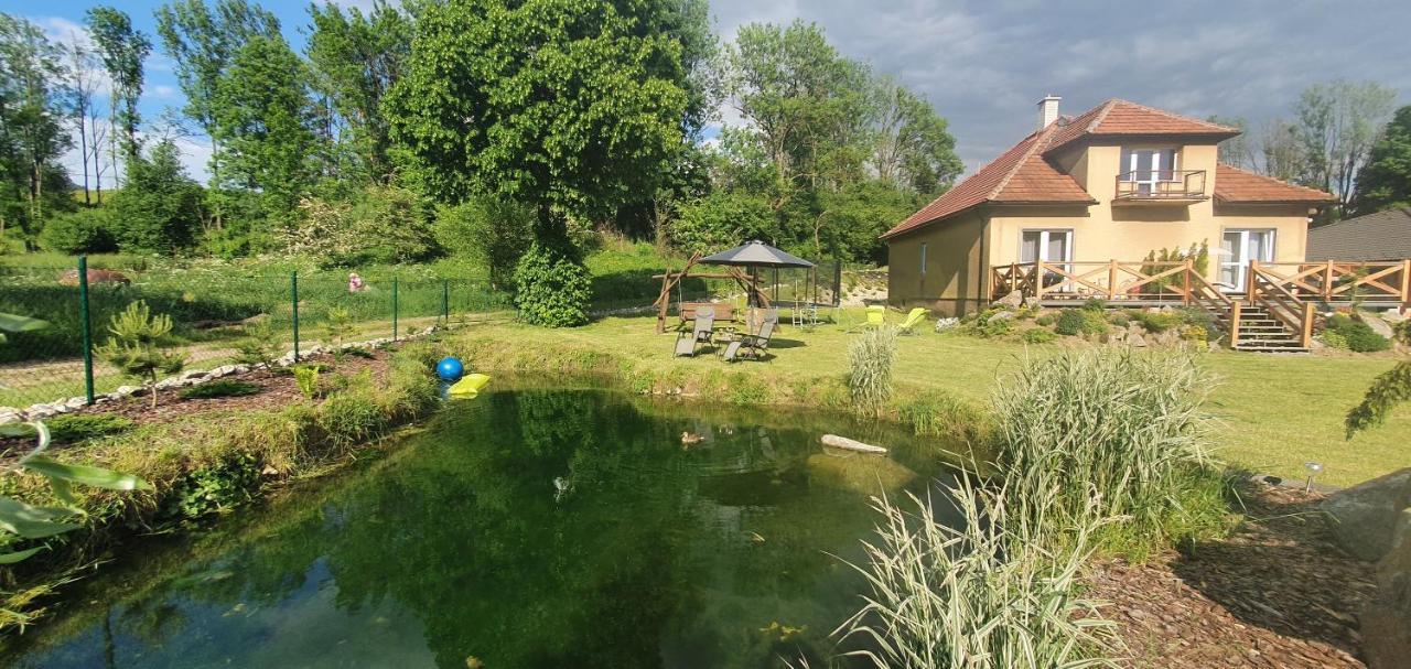 Apartmanovy Dom Adas Prosiek Zewnętrze zdjęcie