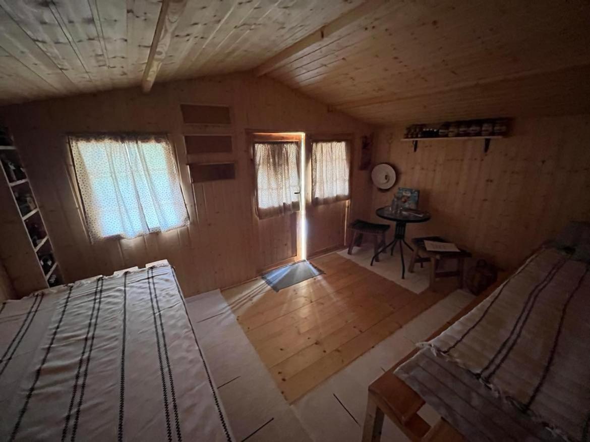 Apartmanovy Dom Adas Prosiek Zewnętrze zdjęcie