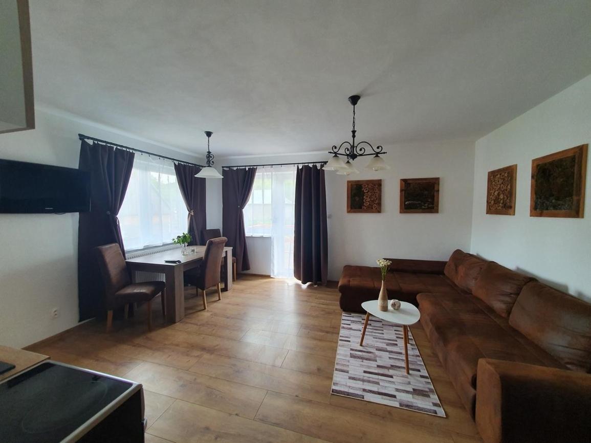 Apartmanovy Dom Adas Prosiek Zewnętrze zdjęcie