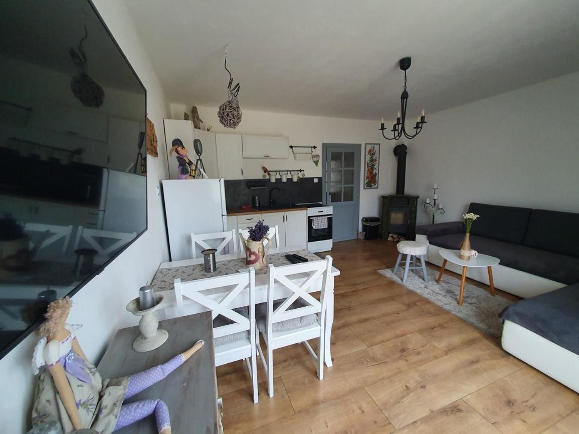 Apartmanovy Dom Adas Prosiek Zewnętrze zdjęcie