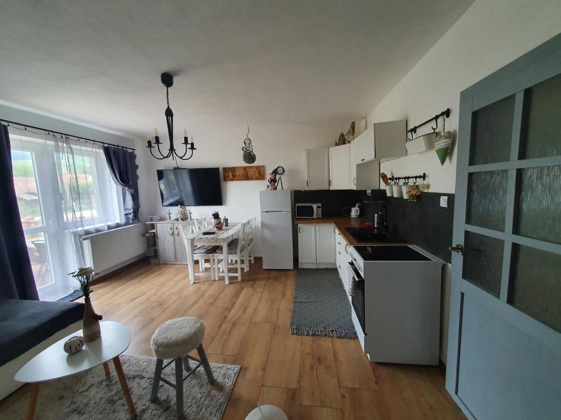 Apartmanovy Dom Adas Prosiek Zewnętrze zdjęcie