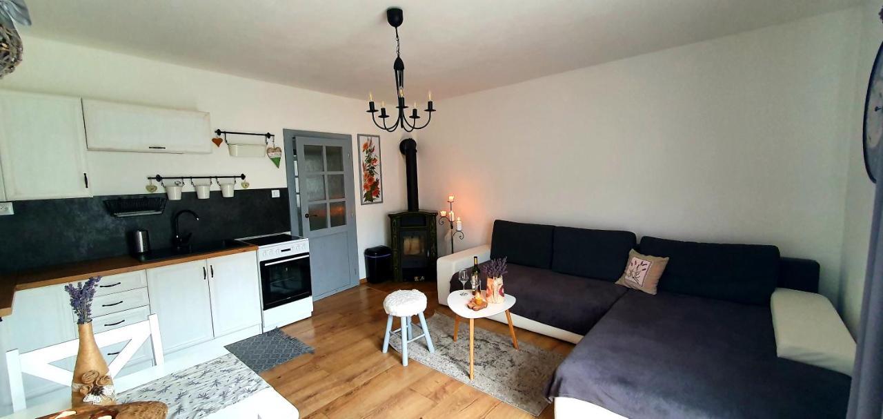 Apartmanovy Dom Adas Prosiek Zewnętrze zdjęcie