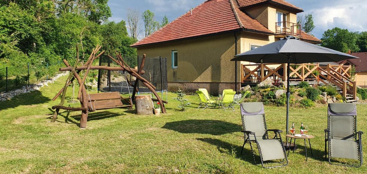 Apartmanovy Dom Adas Prosiek Zewnętrze zdjęcie